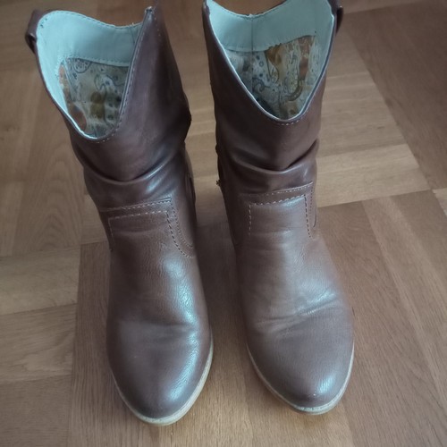 Gut erhaltene stiefeletten mit - erhaltene,